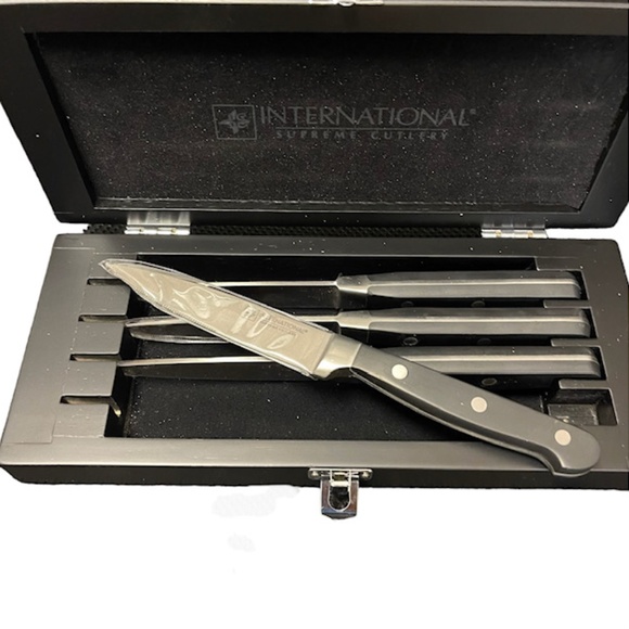Set Of 4 International Supreme Cutlery Steakhouse Steak  International Supreme Cutlery  set of 4 steak knives NEW IN BOX